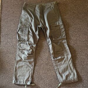 Men's Olive Cargo Pants - size 33 -mnml brand